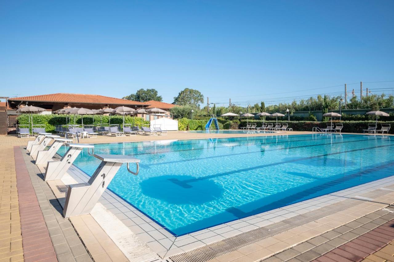 Villaggio Il Girasole Follonica Eksteriør billede