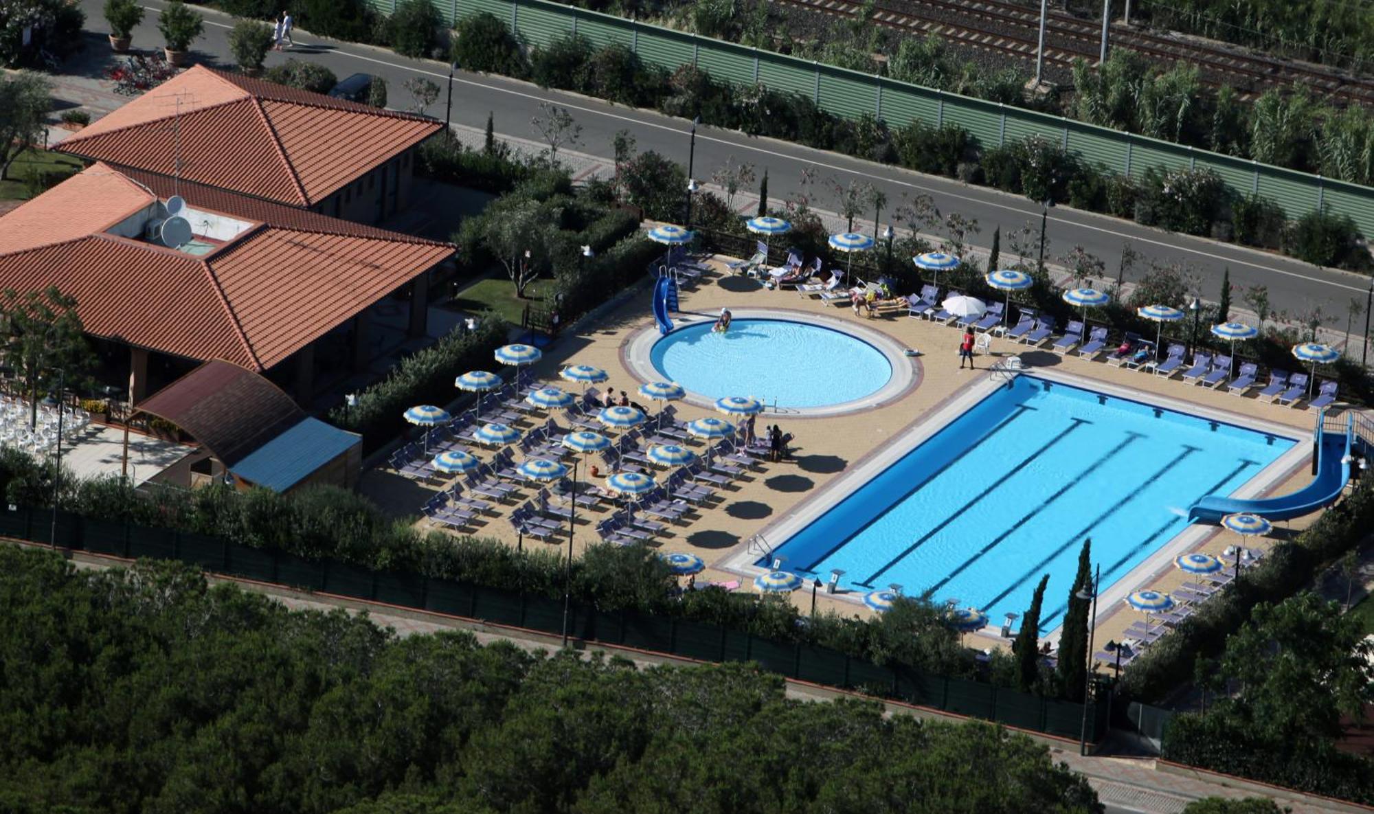 Villaggio Il Girasole Follonica Eksteriør billede