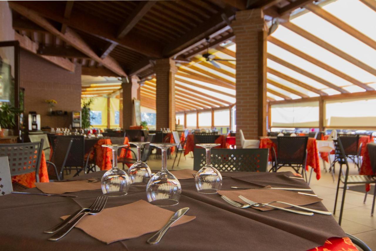 Villaggio Il Girasole Follonica Eksteriør billede